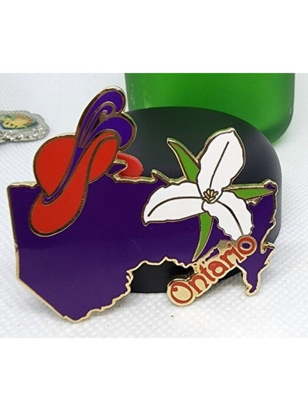 Rare The Red Hat Society U.S.A Floral Lapel Brooch Hat Multicolored Pin